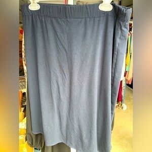 Kamp Kloz Skirt with hidden leggings Size XL